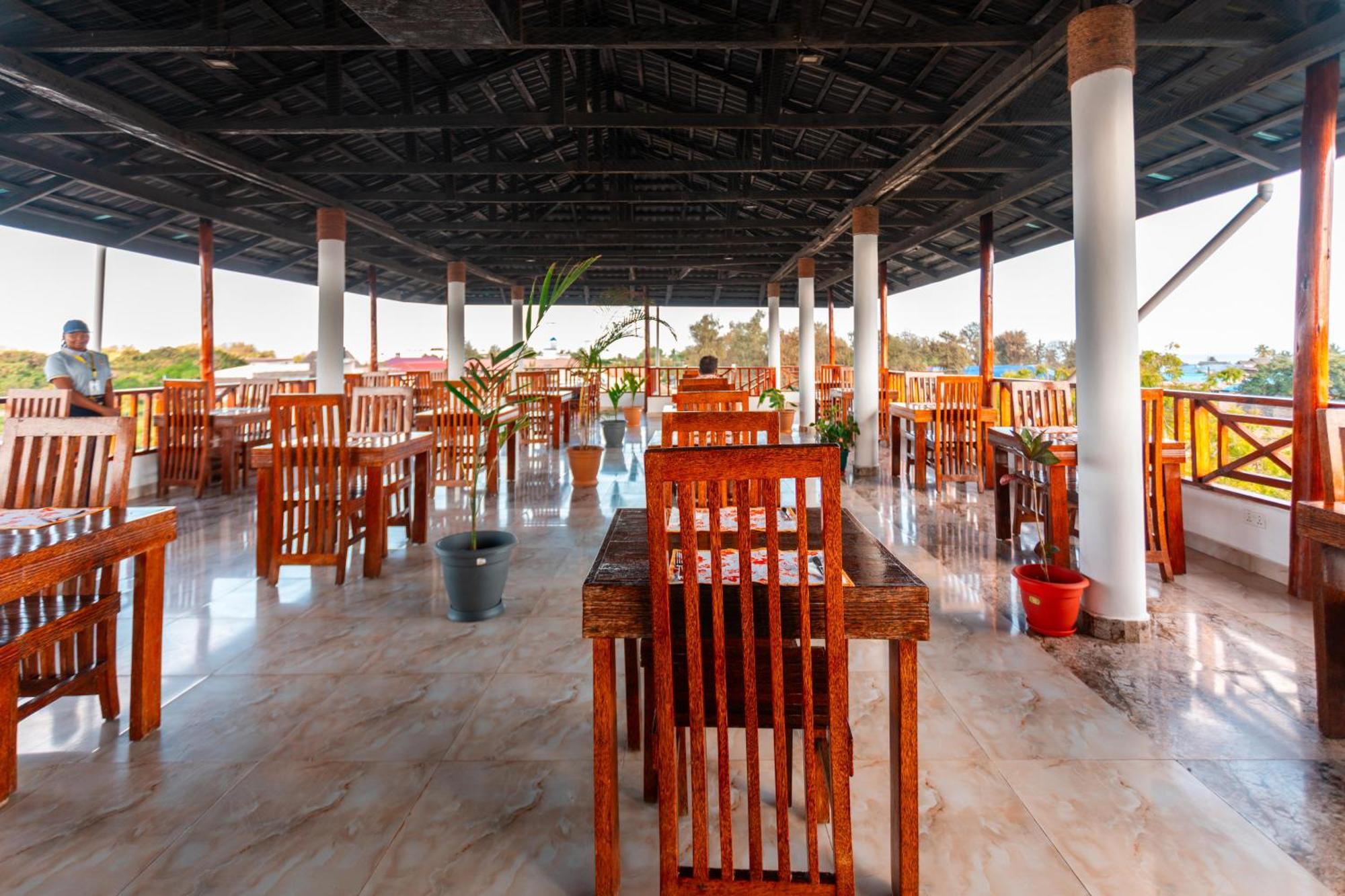 Canary Nungwi Hotel & Spa Exterior foto